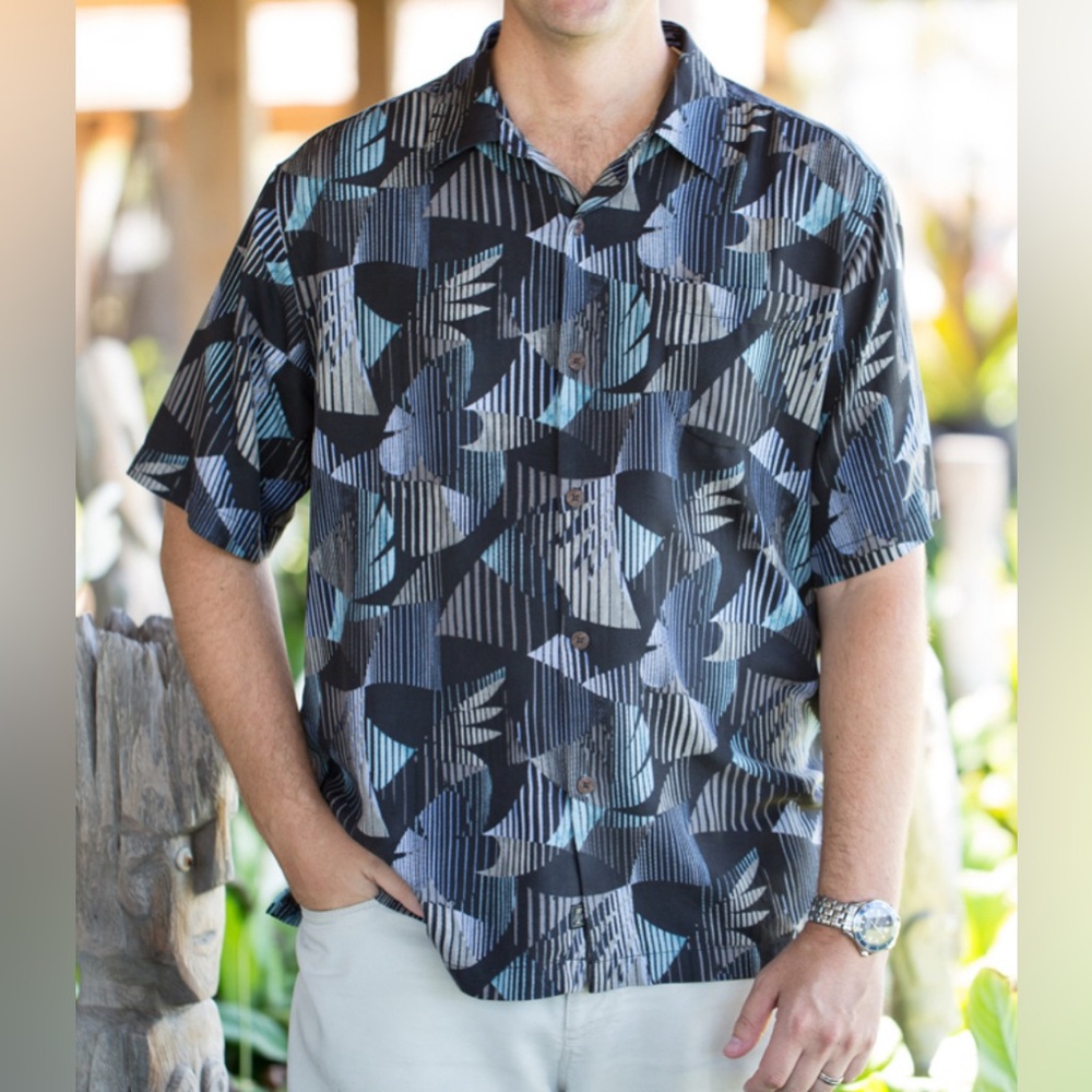 Tommy Bahama 100% Silk Casual Button Up Sz. XL